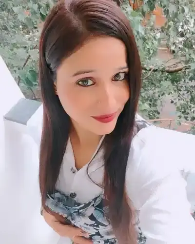 Call Girls in Khar Road