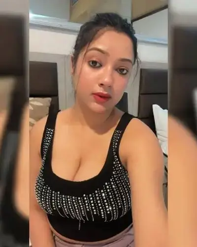 Call Girls Service Khar Road