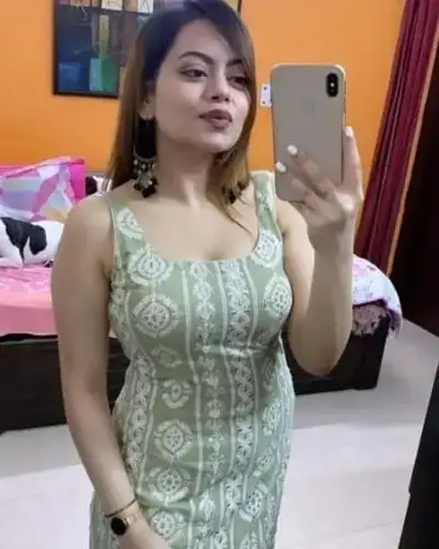 Call Girl in Khar Road
